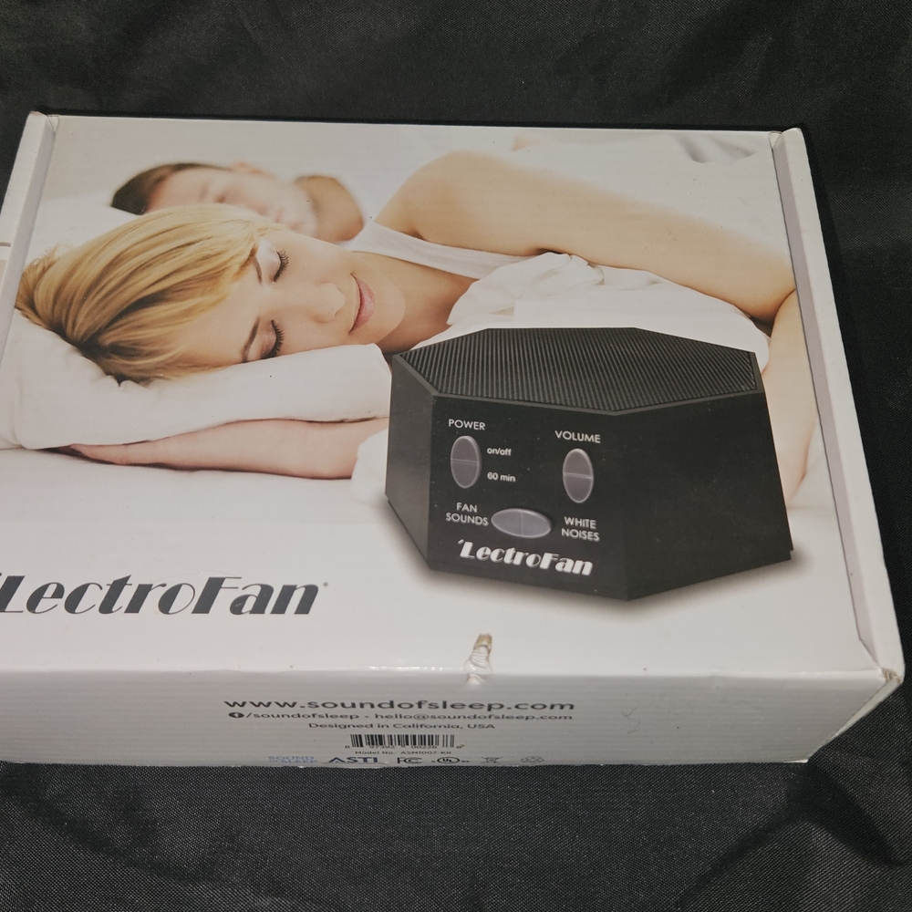 White Noise Sound Machine - Black